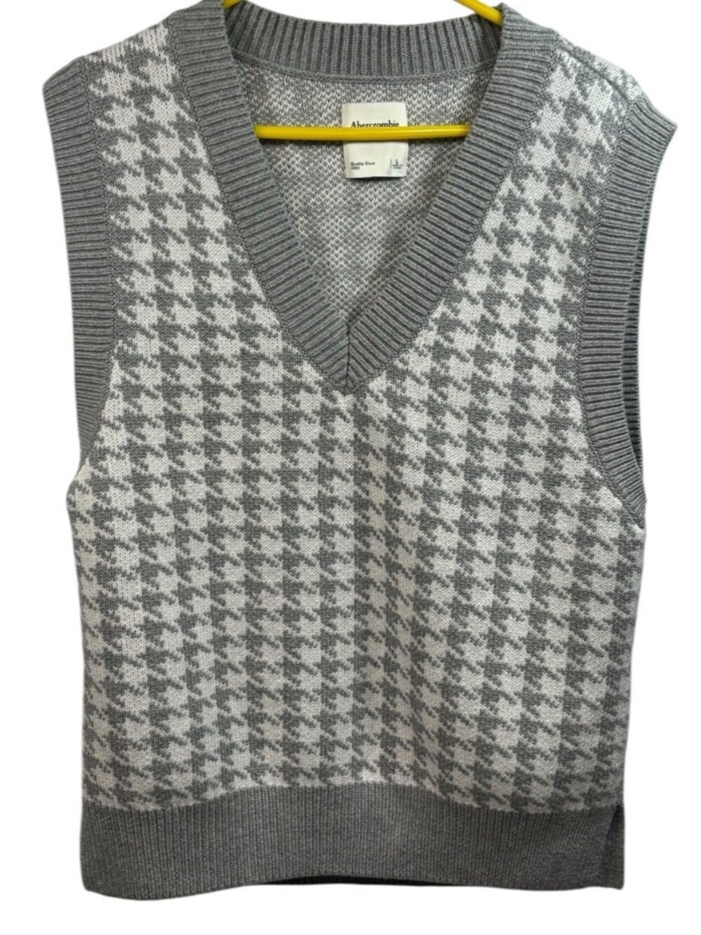 Abercrombie & Fitch Womens L Sweater Vest Gray Houndstooth V-Neck Soft Academia